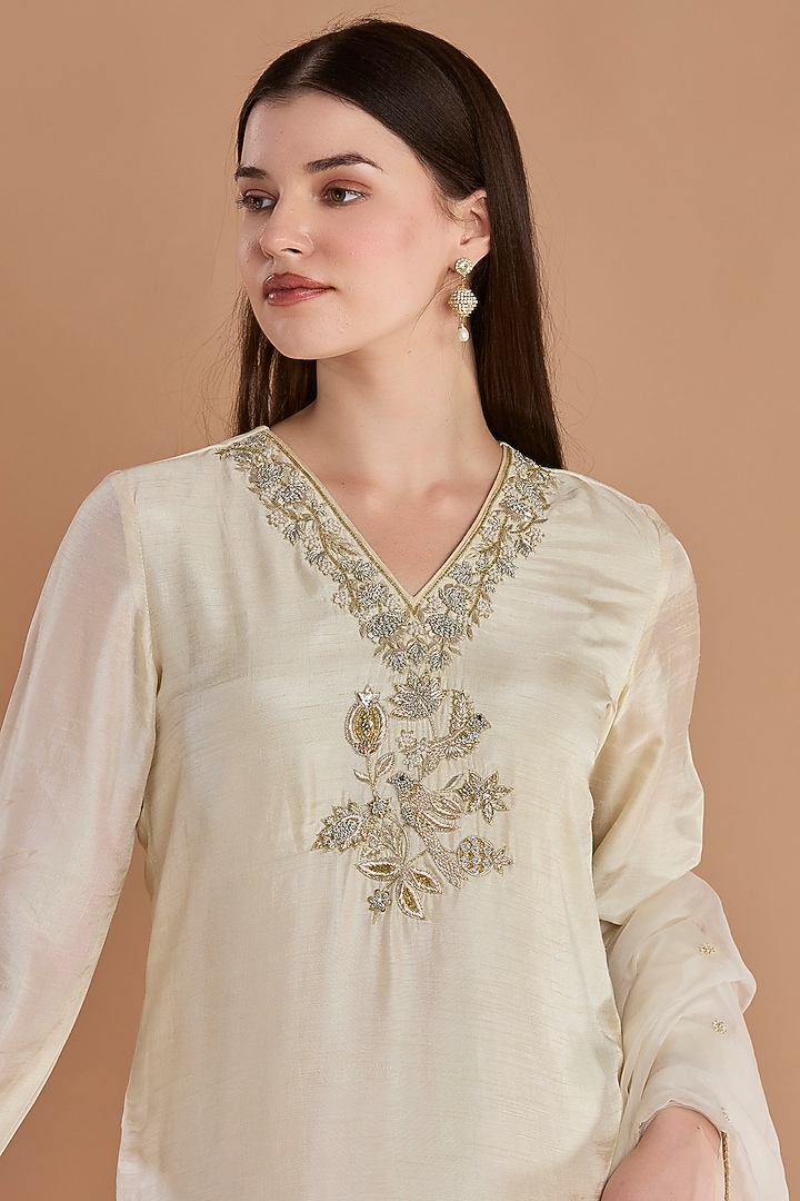 Ivory Dola Silk Zardosi Embroidered Kurta Set by ESSENCE by Nandini Thakkar at Pernia's Pop Up Shop