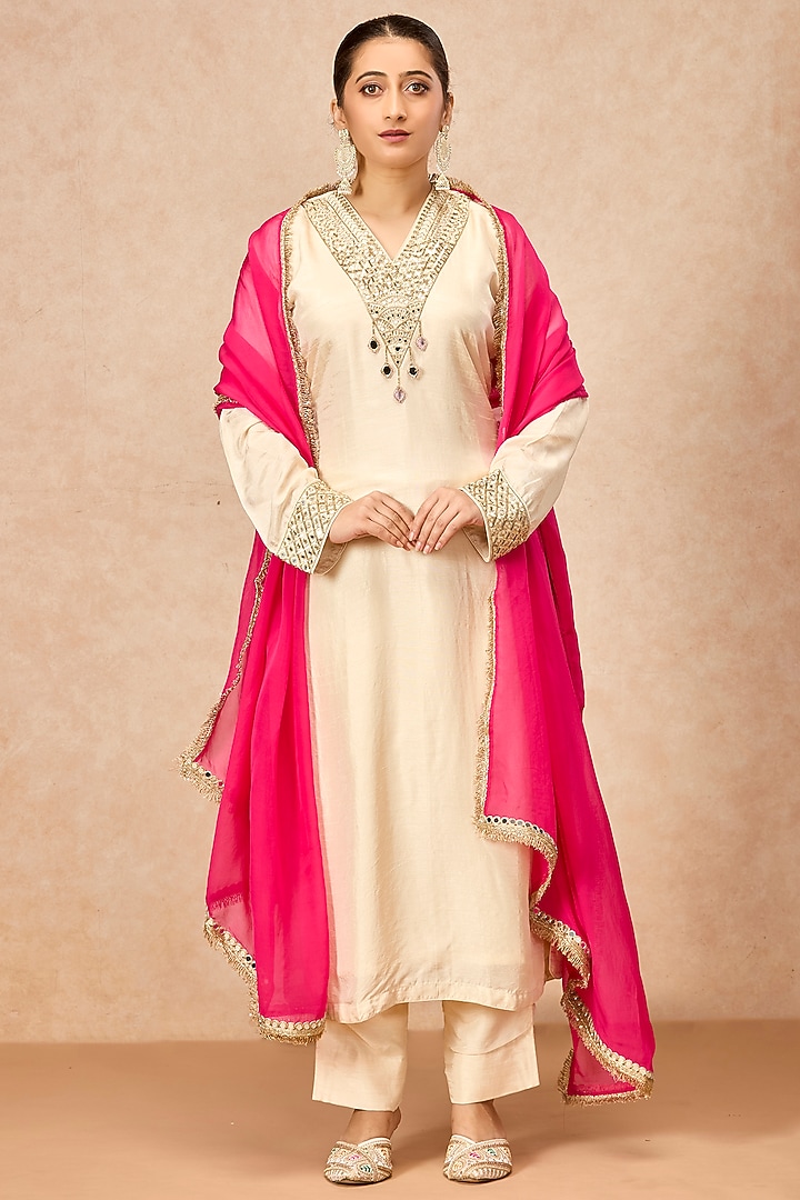 Ivory Dola Silk Mirror Embroidered Kurta Set by ESSENCE by Nandini Thakkar at Pernia's Pop Up Shop