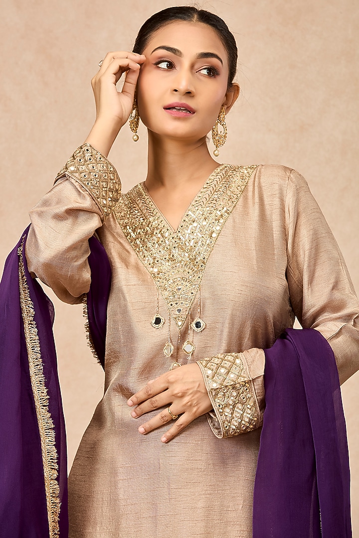 Beige Dola Silk Mirror Embroidered Kurta Set by ESSENCE by Nandini Thakkar at Pernia's Pop Up Shop