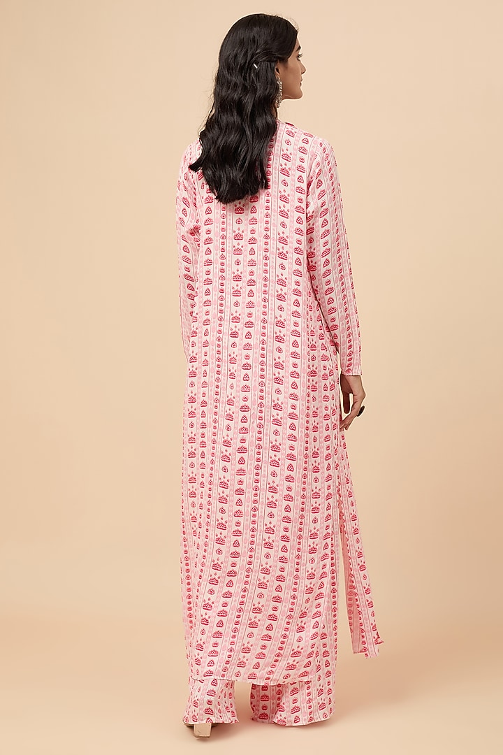 White Double Georgette Hand Embroidered & Floral Printed Jacket Set by Essay by Sumedha Agrawal at Pernia's Pop Up Shop