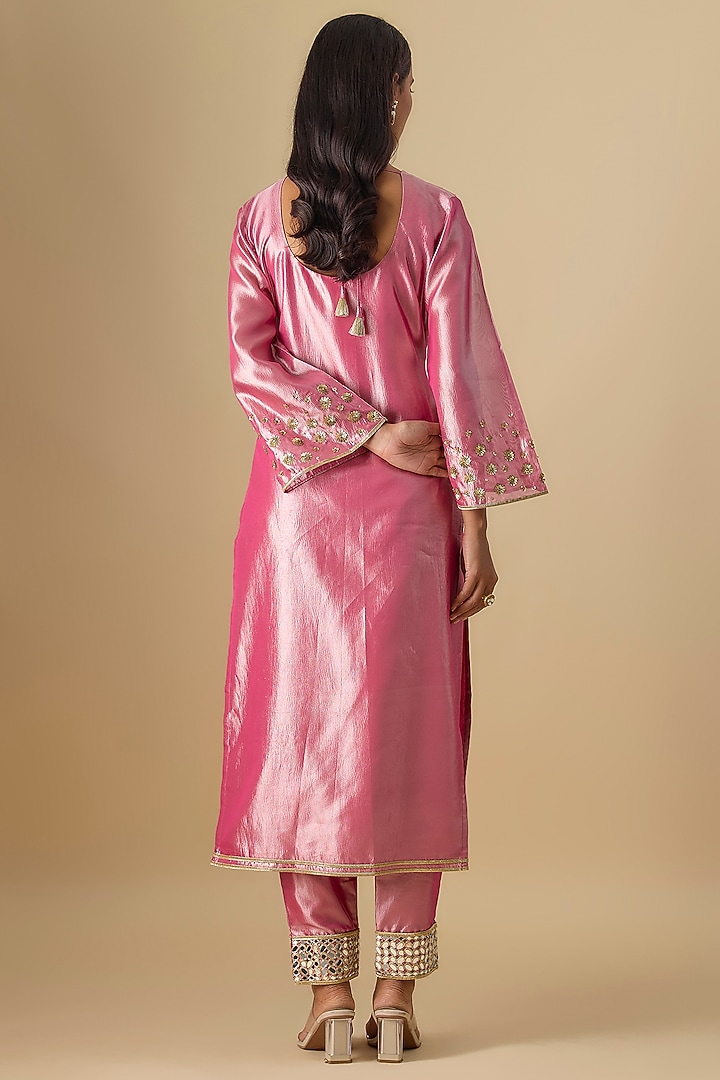 Pink Crushed Tissue Silk Hand Embroidered Kurta Set by Essay by Sumedha Agrawal at Pernia's Pop Up Shop