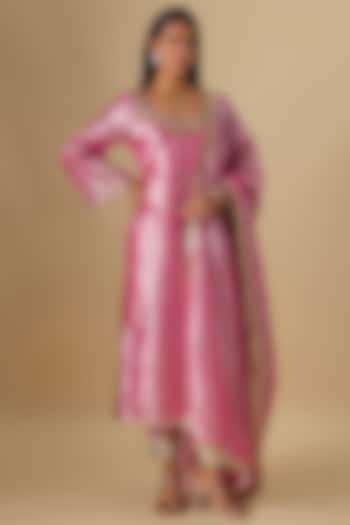 Purple Crushed Tissue Silk Hand Embroidered Kurta Set by Essay by Sumedha Agrawal at Pernia's Pop Up Shop