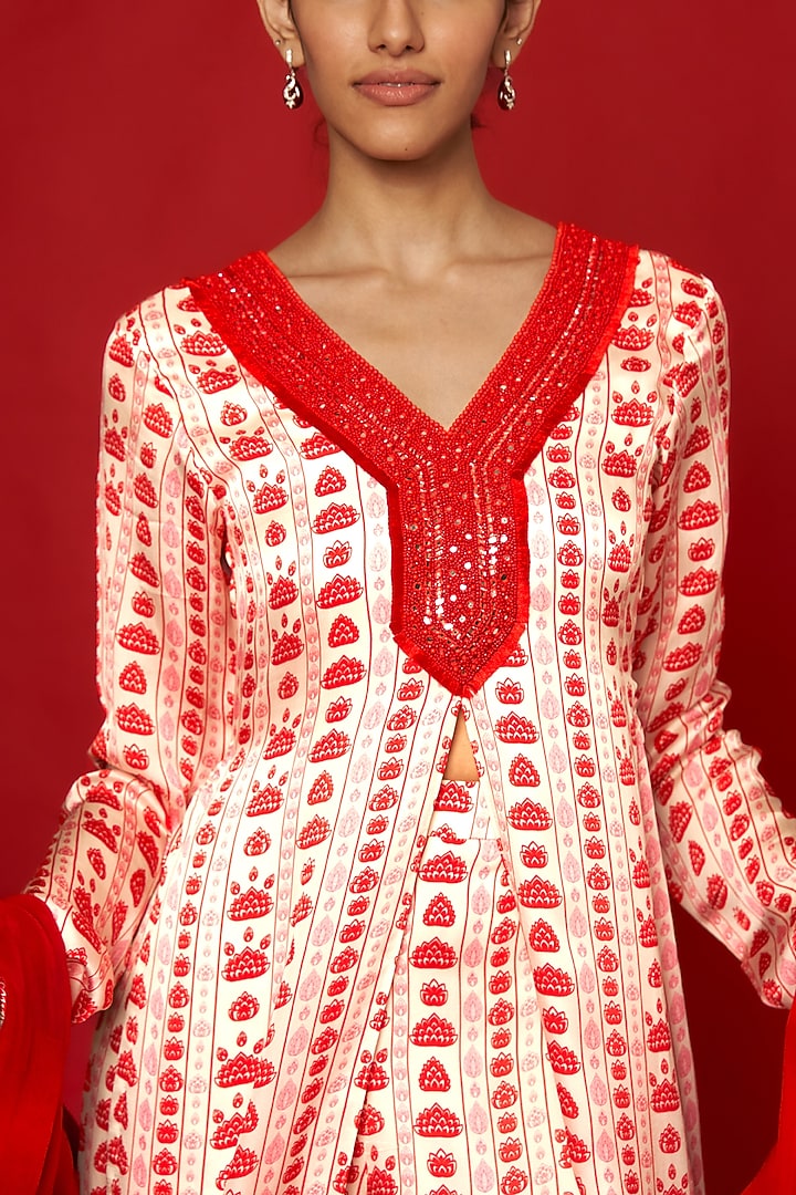 White Organza Satin Glass Beads Embroidered & Floral Printed Striped Kurta Set by Essay by Sumedha Agrawal at Pernia's Pop Up Shop