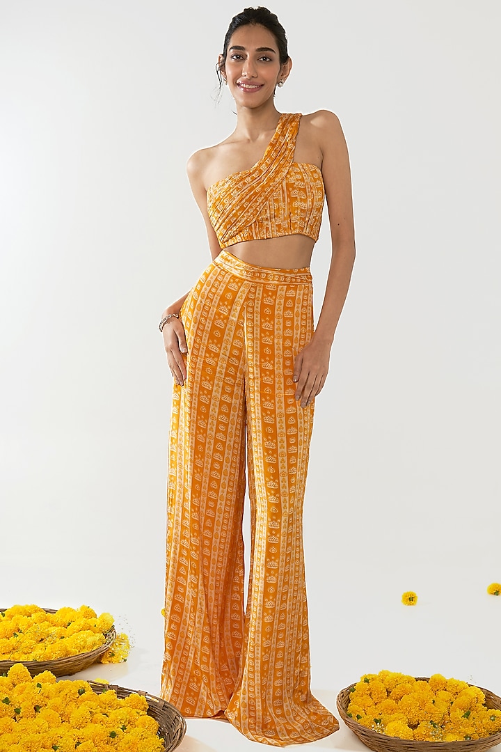 Yellow Natural Crepe Bohemian-Floral Printed Co-Ord Set by Essay by Sumedha Agrawal