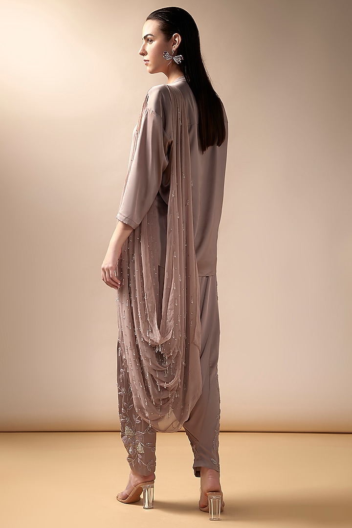 Deep Crepe Satin Kurta Set by Esha Sethi Thirani at Pernia's Pop Up Shop
