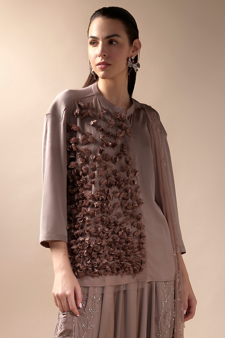 Deep Crepe Satin Kurta Set by Esha Sethi Thirani at Pernia's Pop Up Shop