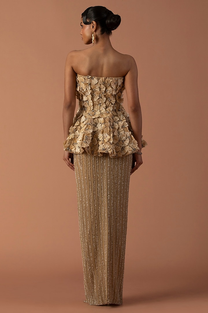 Peach Georgette & Tulle Swarovski Embellished Skirt Set by Esha Sethi Thirani at Pernia's Pop Up Shop