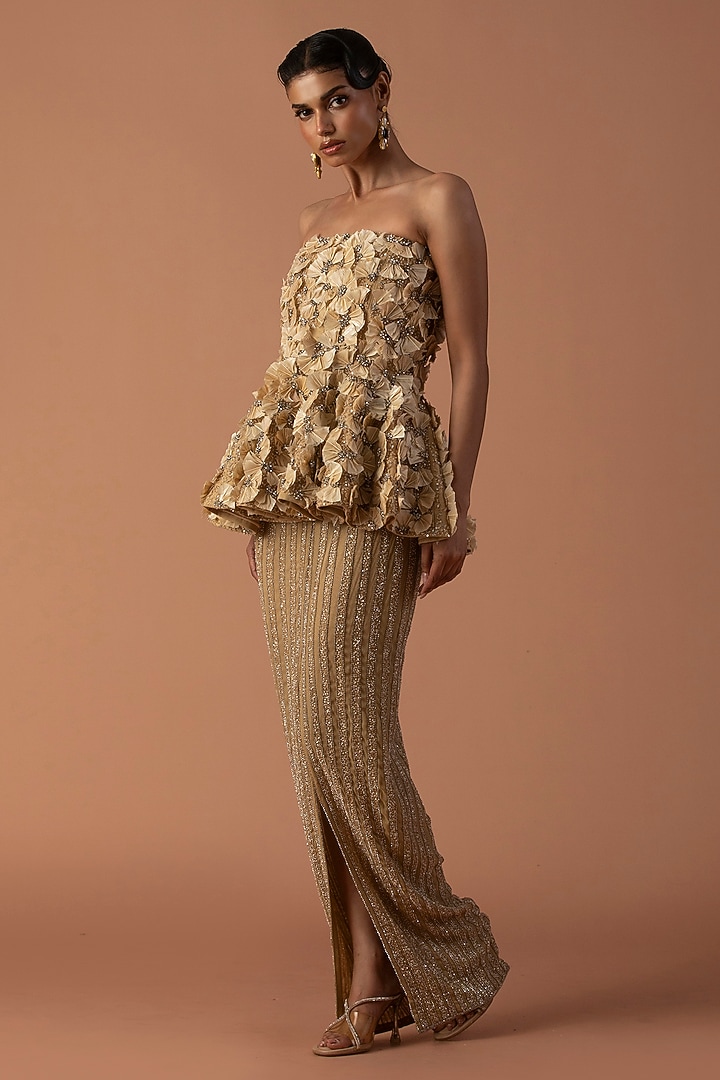 Peach Georgette & Tulle Swarovski Embellished Skirt Set by Esha Sethi Thirani at Pernia's Pop Up Shop