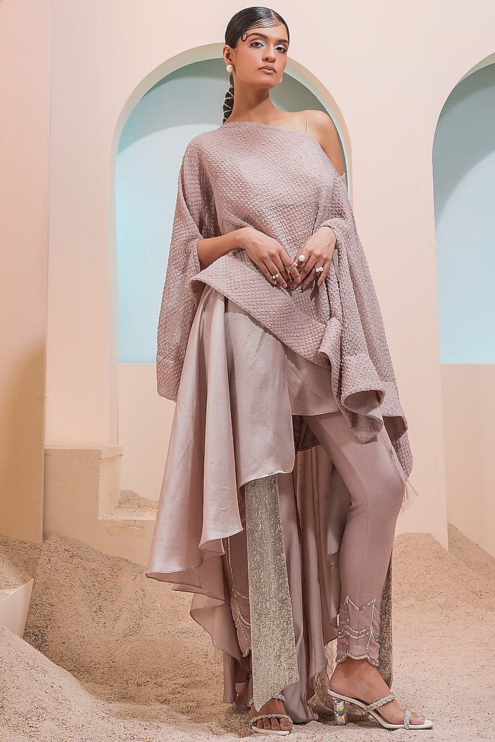 Burnt Pink Chiffon & Satin Kaftan Set by Esha Sethi Thirani at Pernia's Pop Up Shop