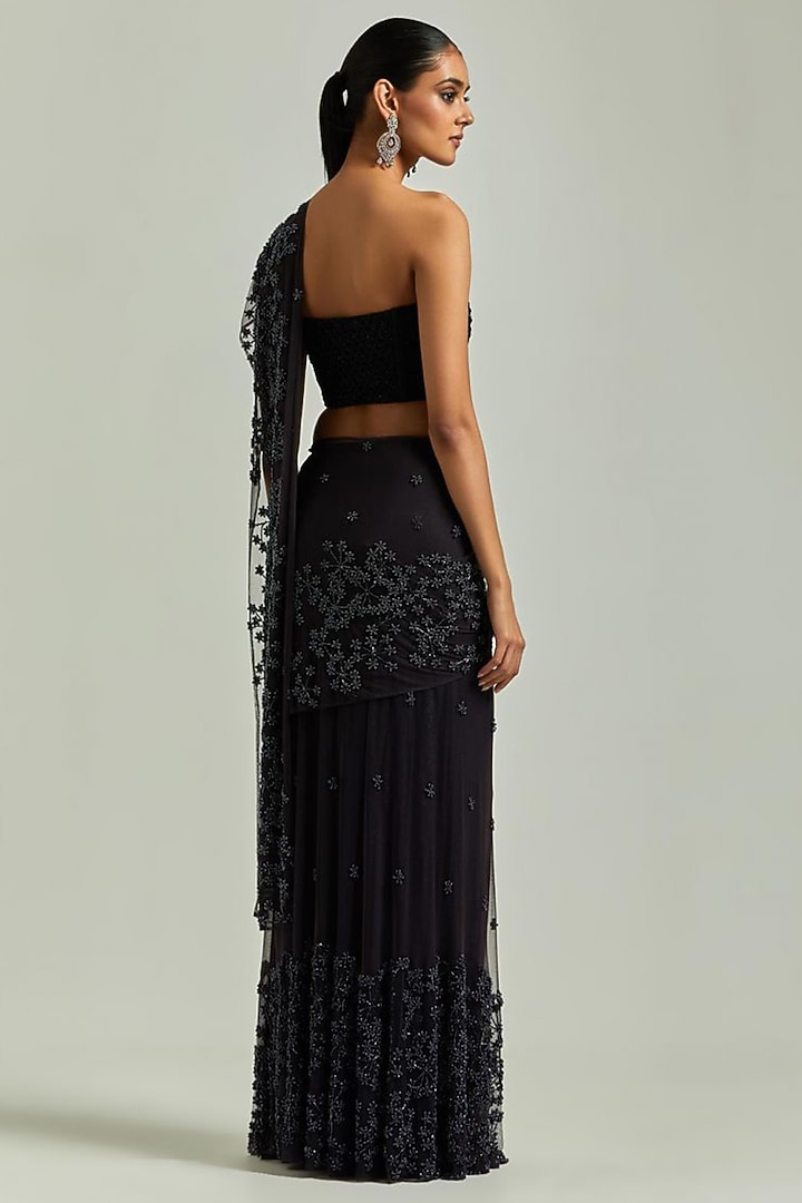 Purple Embroidered Reception Saree Set by Esha Sethi Thirani at Pernia's Pop Up Shop