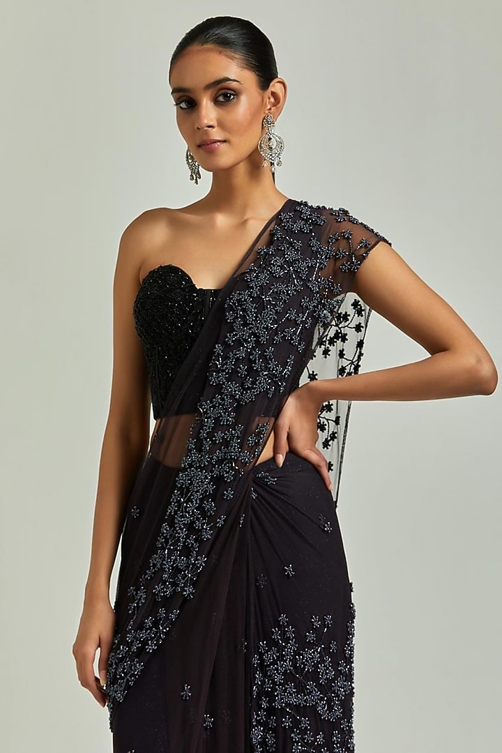 Purple Embroidered Reception Saree Set by Esha Sethi Thirani at Pernia's Pop Up Shop