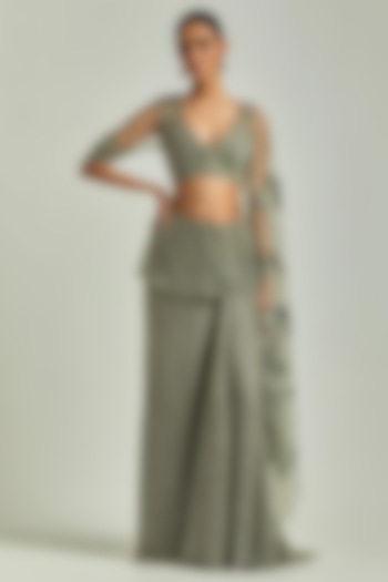 Grey Embroidered Lungi Bridal Saree Set by Esha Sethi Thirani at Pernia's Pop Up Shop
