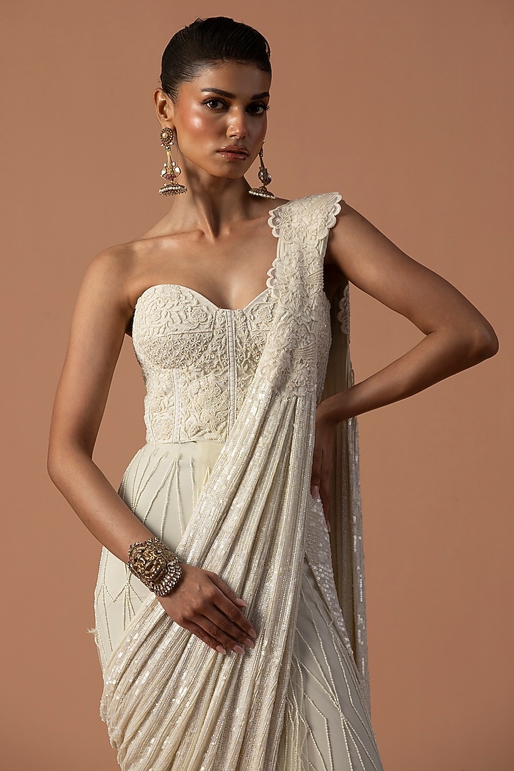 Ivory Georgette Lace Embroidered Pre-Stitched Bridal Saree Set by Esha Sethi Thirani at Pernia's Pop Up Shop
