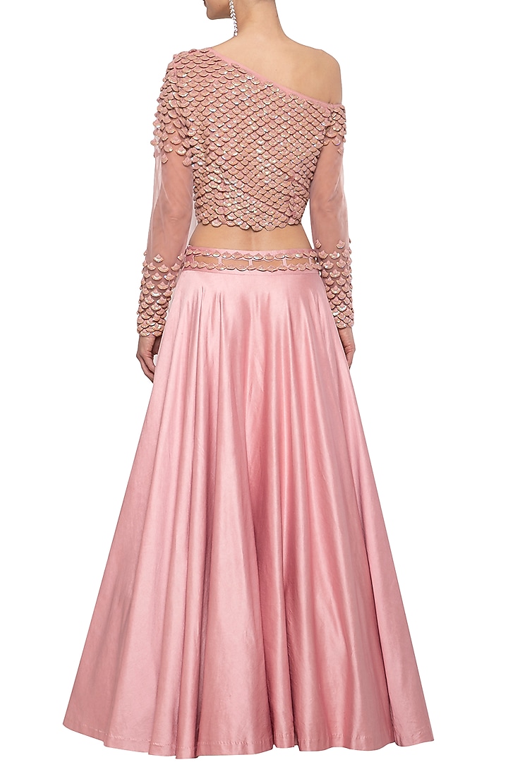 Brandy rose embroidered Wedding Lehenga set by Eshaani Jayaswal at Pernia's Pop Up Shop