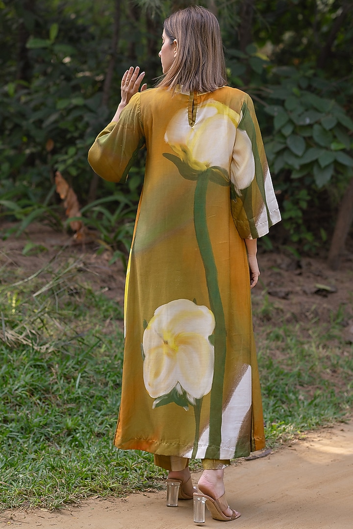 Green Viscose & Modal Digital Printed Kurta Set by ETAR at Pernia's Pop Up Shop