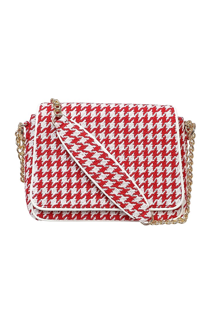 Red Woven Cotton Handbag by Etcetera at Pernia's Pop Up Shop