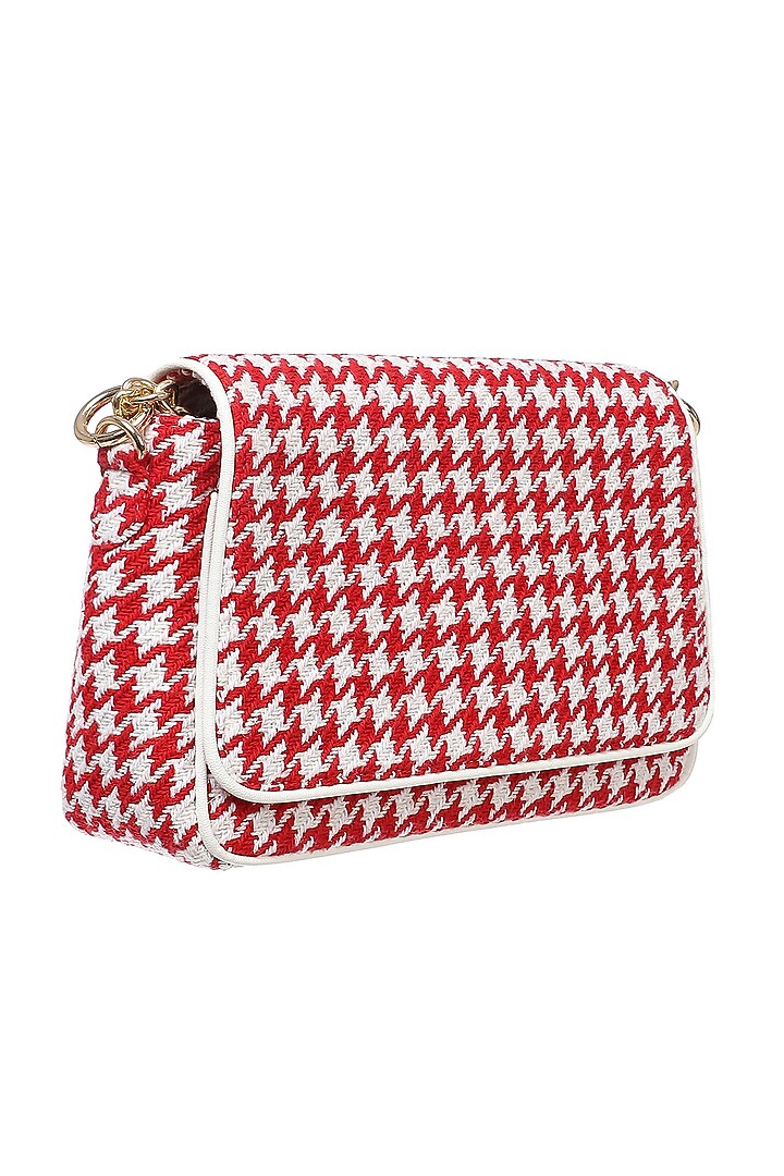 Red Woven Cotton Handbag by Etcetera at Pernia's Pop Up Shop
