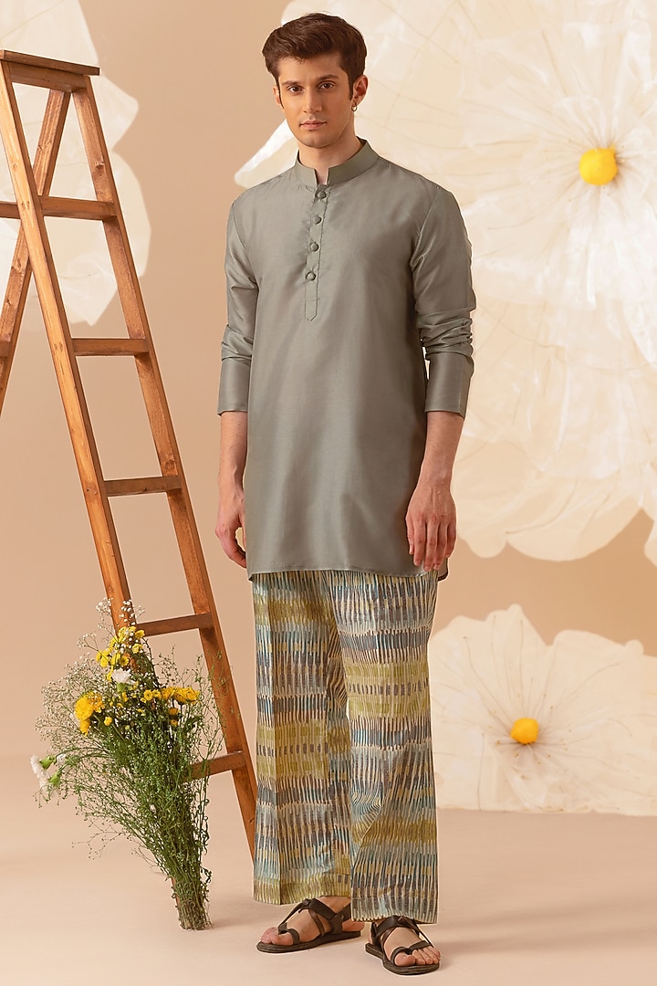 Green Silk Handcrafted Printed Kurta by Eleven Brothers at Pernia's Pop Up Shop