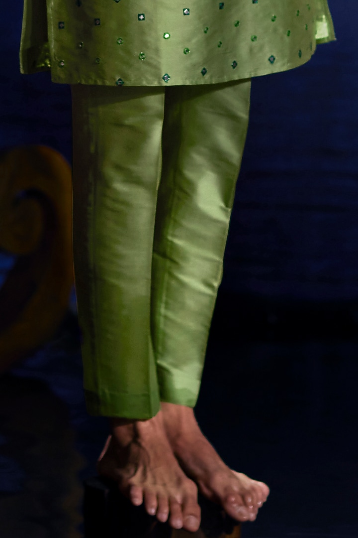 Green Taffeta Silk Mirror Hand Embroidered Kurta Set by Eleven Brothers at Pernia's Pop Up Shop