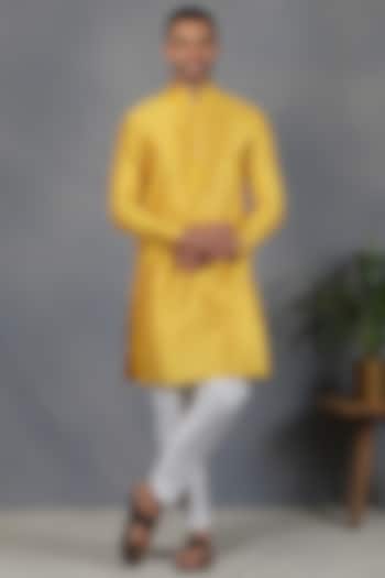 Yellow Silk Kurta Set With Foil Mirror Work by Eleven Brothers