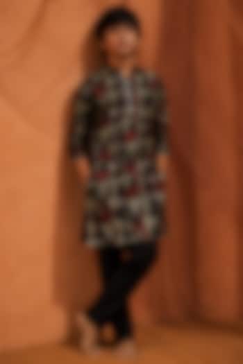 Black Silk Printed Kurta Set For Boys by Eleven Brothers Kiids at Pernia's Pop Up Shop