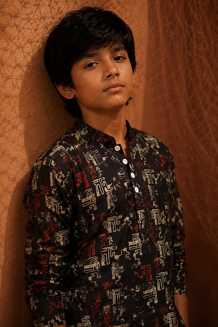 Black Silk Printed Kurta Set For Boys by Eleven Brothers Kiids at Pernia's Pop Up Shop
