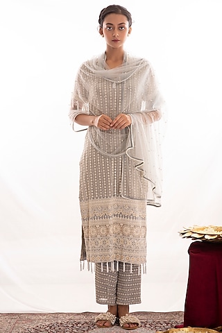 Grey Chikankari Embroidered Kurta Set by EVRA BY NIKITA KHURANA
