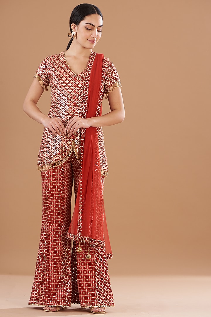 Red Georgette Embroidered Kurta Set by EVRA BY NIKITA KHURANA