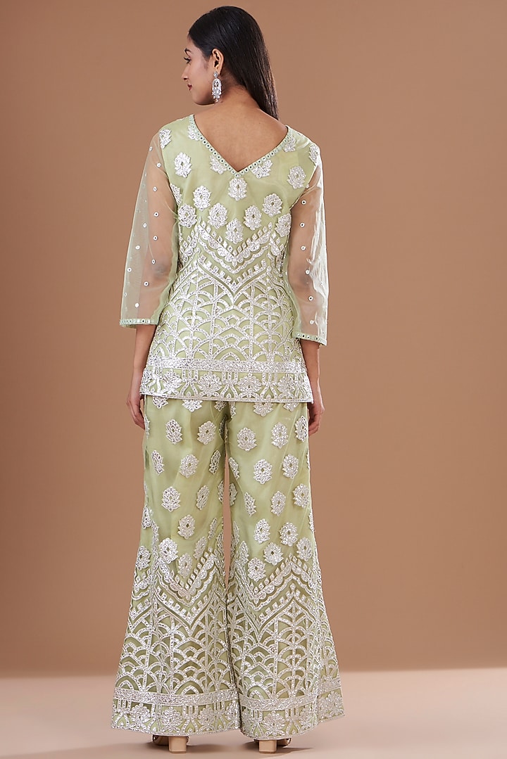 Green Net Embroidered Kurta Set by EVRA BY NIKITA KHURANA at Pernia's Pop Up Shop