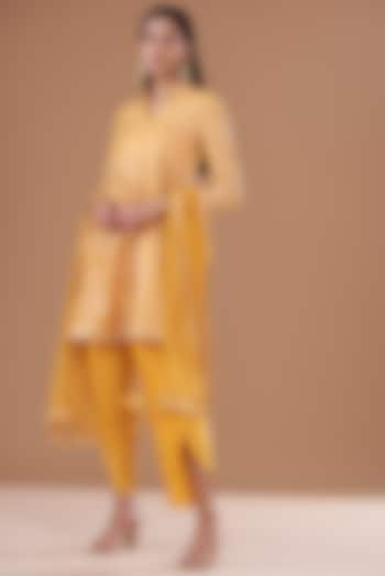 Yellow Satin Embroidered Kurta Set by EVRA BY NIKITA KHURANA