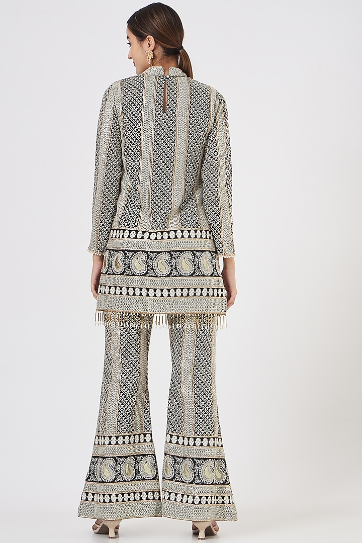 Black Chikankari Kurta Set by EVRA BY NIKITA KHURANA at Pernia's Pop Up Shop