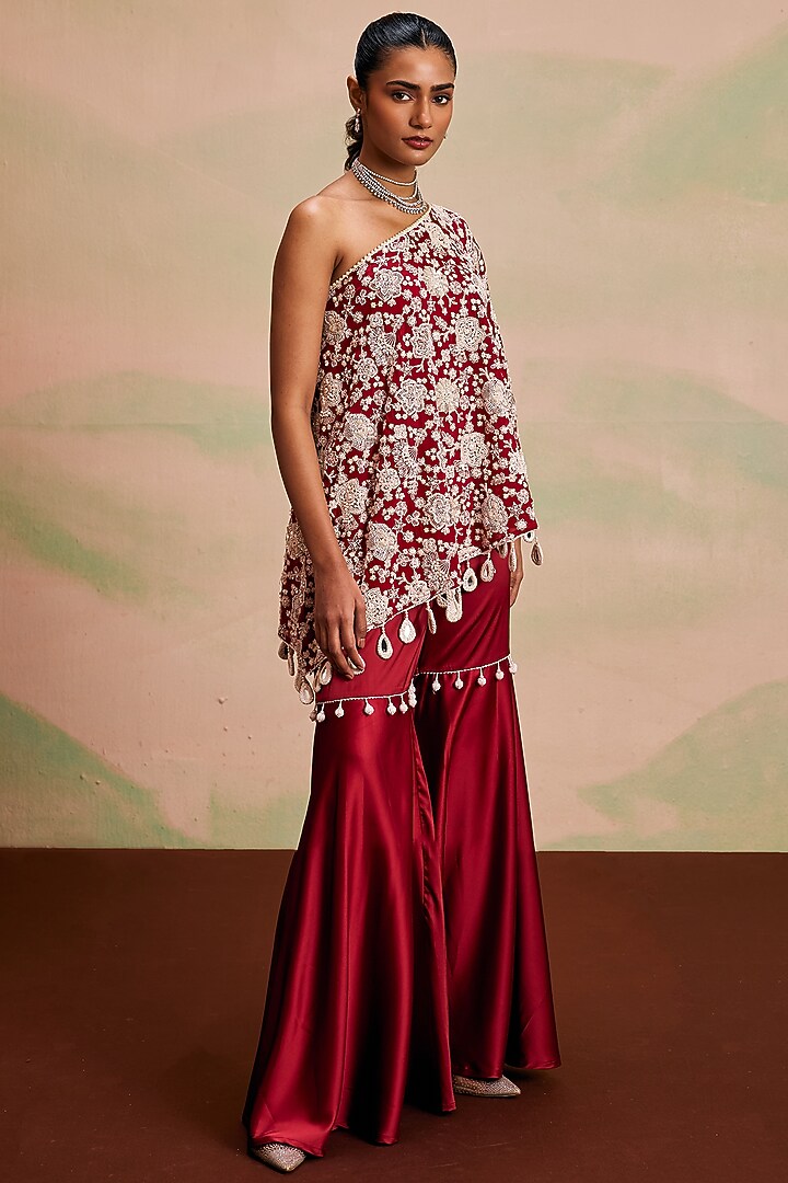 Red Georgette Pearl Machine Embroidered Off-Shoulder Cape Set by EVRA BY NIKITA KHURANA at Pernia's Pop Up Shop