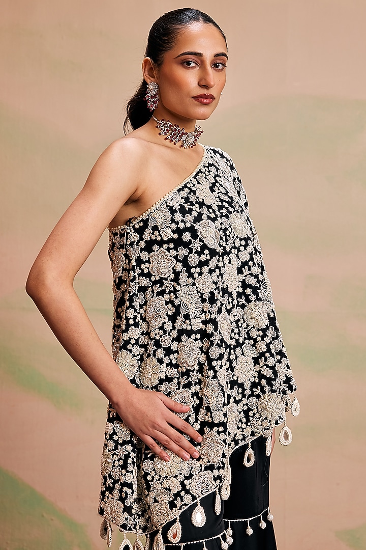 Black Georgette Pearl Machine Embroidered Off-Shoulder Cape Set by EVRA BY NIKITA KHURANA at Pernia's Pop Up Shop