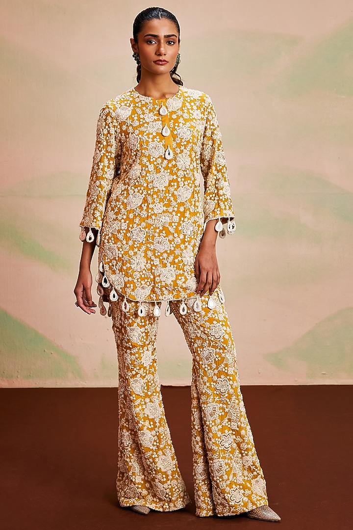 Yellow Georgette Pearl Machine Embroidered Co-Ord Set by EVRA BY NIKITA KHURANA at Pernia's Pop Up Shop