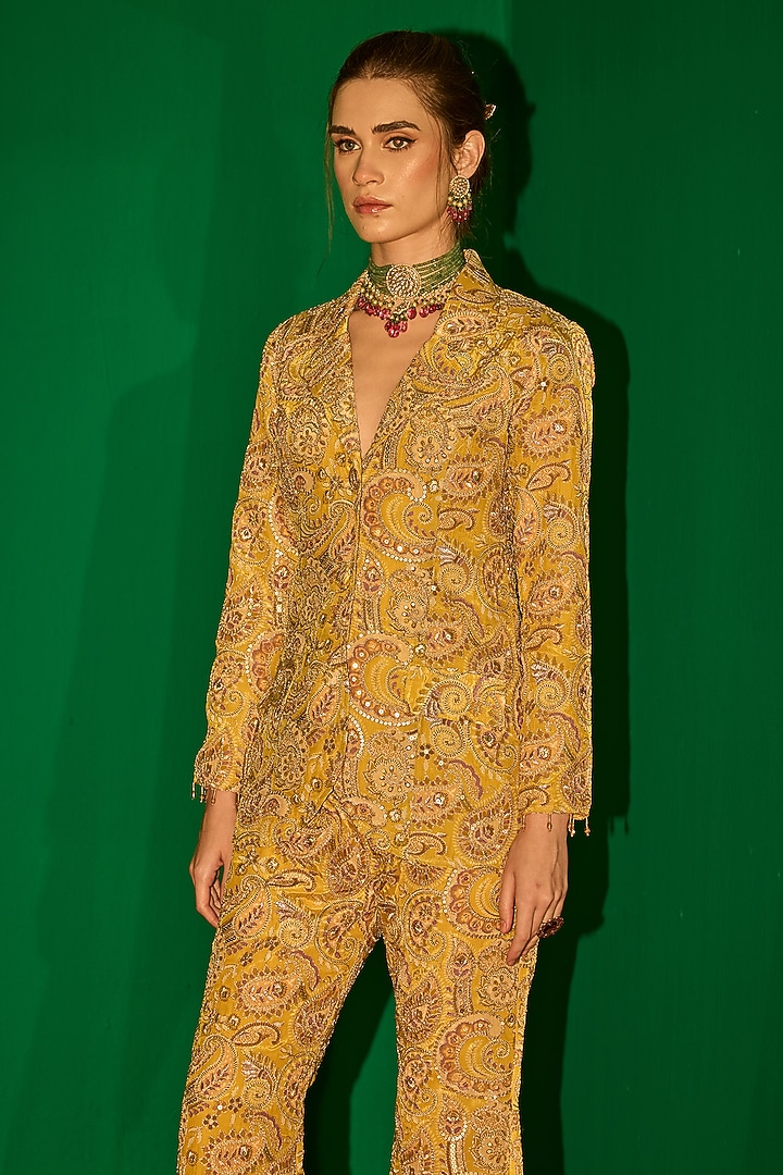 Yellow Georgette Thread Embroidered Co-Ord Set by EVRA BY NIKITA KHURANA at Pernia's Pop Up Shop