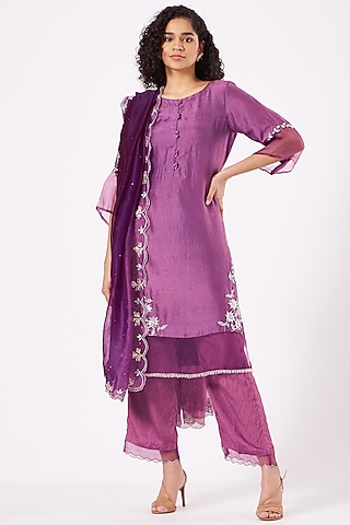 Mauve Hand Embroidered Kurta Set by EWAZ