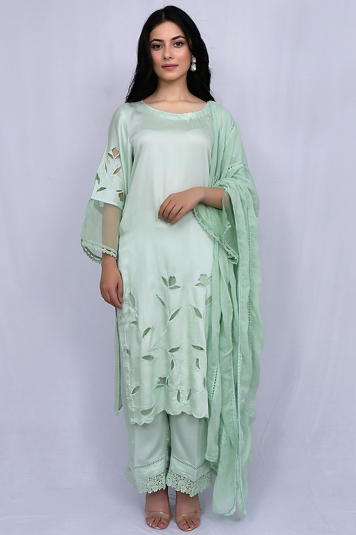 Mint Green Embroidered Kurta Set by EWAZ at Pernia's Pop Up Shop