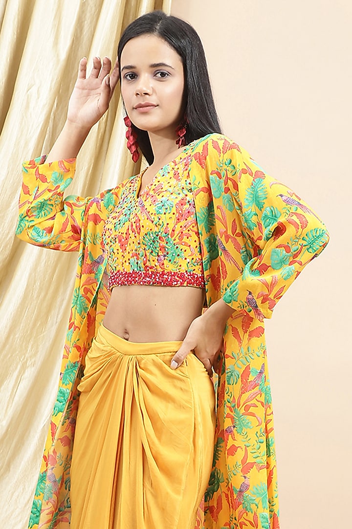 Yellow Crepe Printed Cape Set by Ewoke at Pernia's Pop Up Shop
