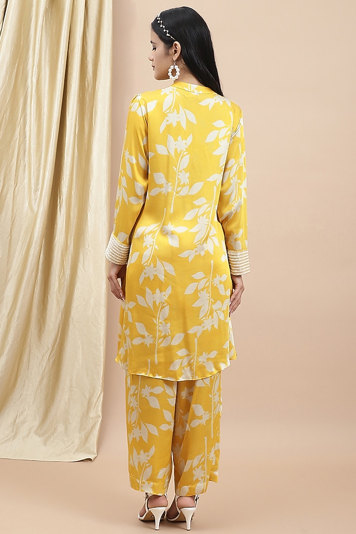 Yellow Satin Printed & Embroidered Kurta Set by Ewoke at Pernia's Pop Up Shop