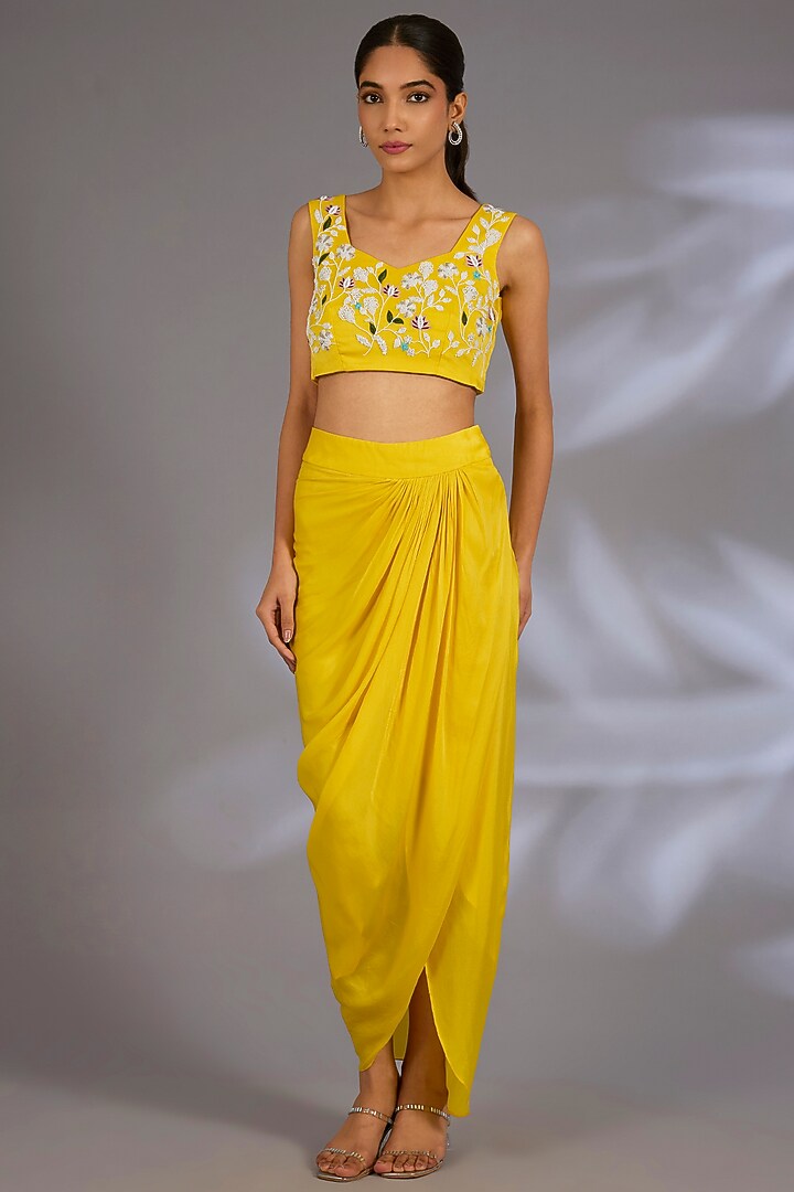 Yellow Organza Cape Set by Ewoke at Pernia's Pop Up Shop