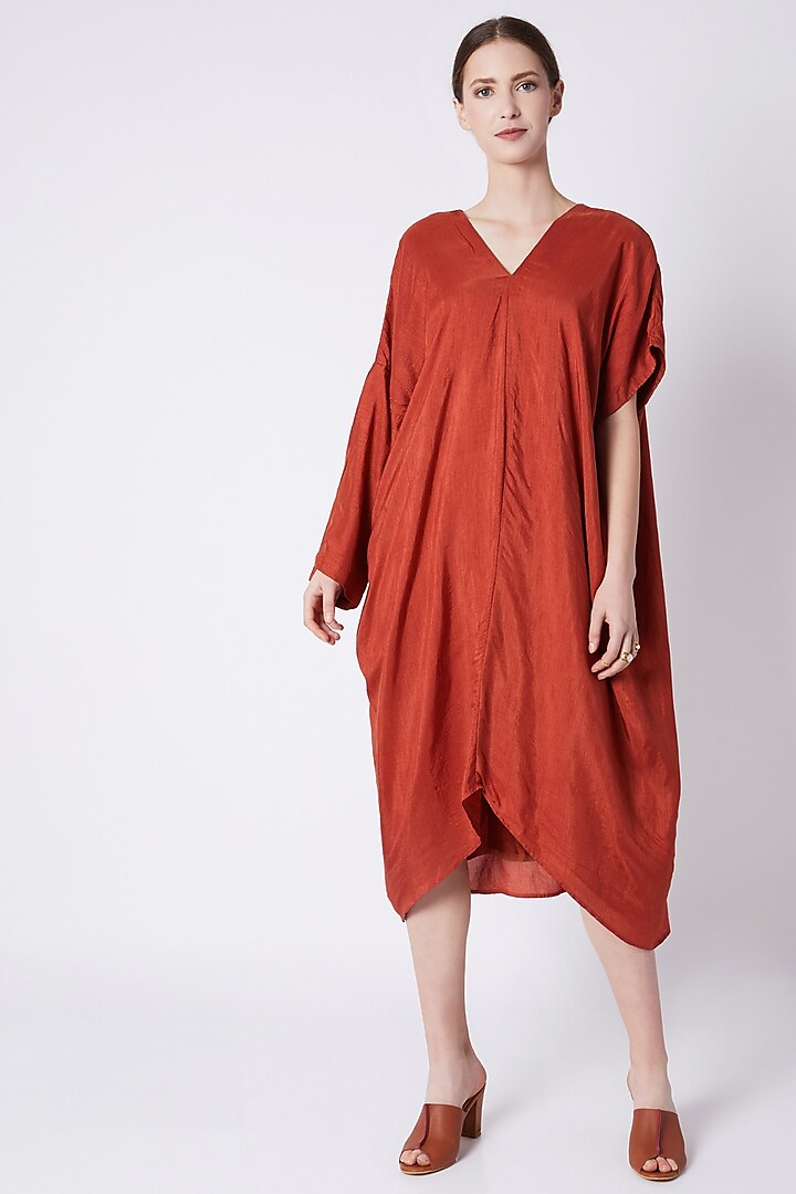 Red Loose Dress With Different Sleeves by EZRA