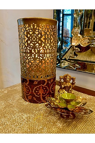 Maroon Iron Hurricane Lantern by Faaya Gifting