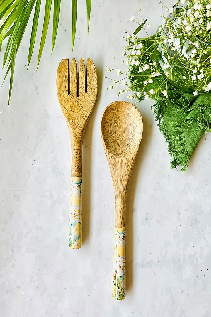 Yellow Lisbon Lemon Salad Bowl With Serveware Set by Faaya Gifting at Pernia's Pop Up Shop