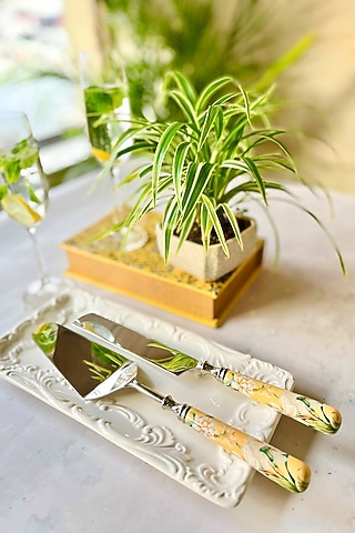 Yellow Lisbon Lemon Cake Server And Knife by Faaya Gifting