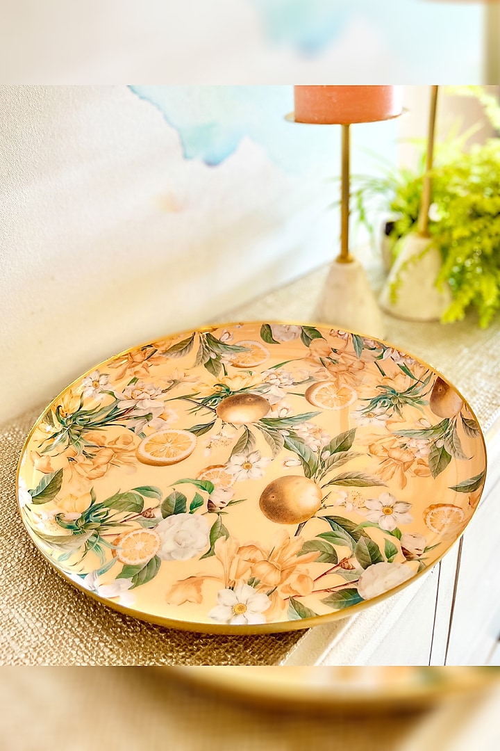 Yellow & White Iron Lisbon Lemon Printed Round Serving Tray by Faaya Gifting at Pernia's Pop Up Shop