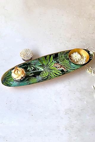 Black Amazonia Night Oval Platter With Dip Bowl by Faaya Gifting