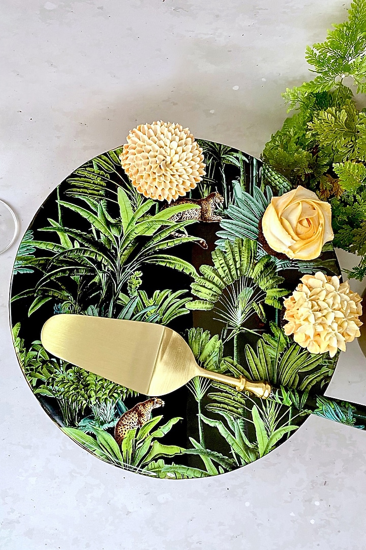 Black Amazonia Night Cake Server by Faaya Gifting at Pernia's Pop Up Shop