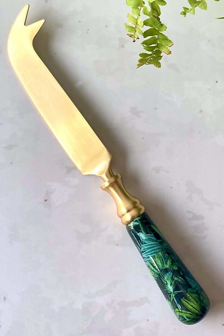 Black Amazonia Night Cheeseboard With Cheese Knife by Faaya Gifting at Pernia's Pop Up Shop