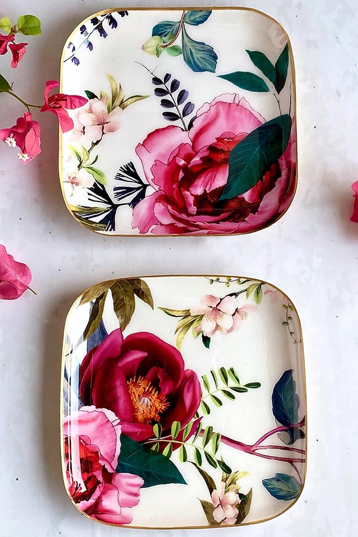 White Tudor Blooms Square Quarter Plates (Set of 4) by Faaya Gifting at Pernia's Pop Up Shop