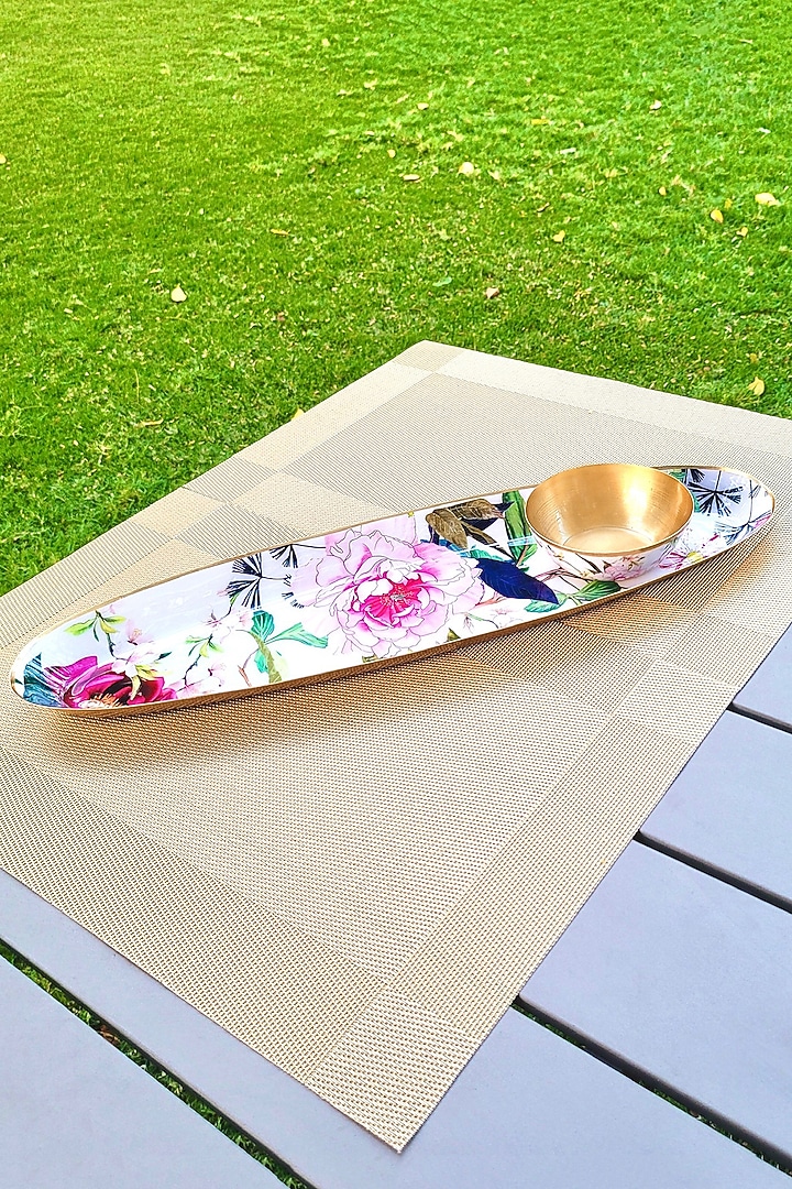 White Tudor Blooms Oval Platter with Dip Bowl by Faaya Gifting at Pernia's Pop Up Shop